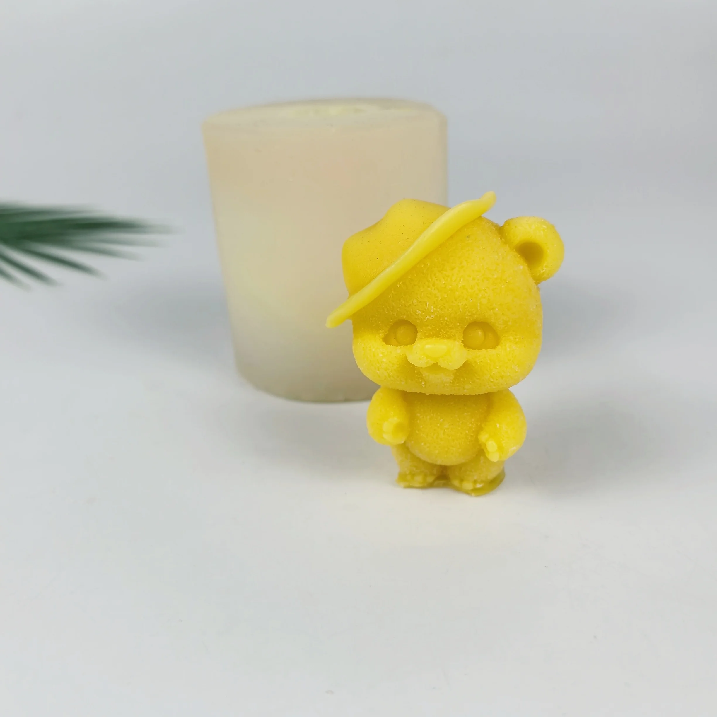 

3D Animals Mold Hat Bear Moulds Silicone Candle Soap Molds Clay Resin Cake Decor Wedding Birthday Candles Handmade DW0820
