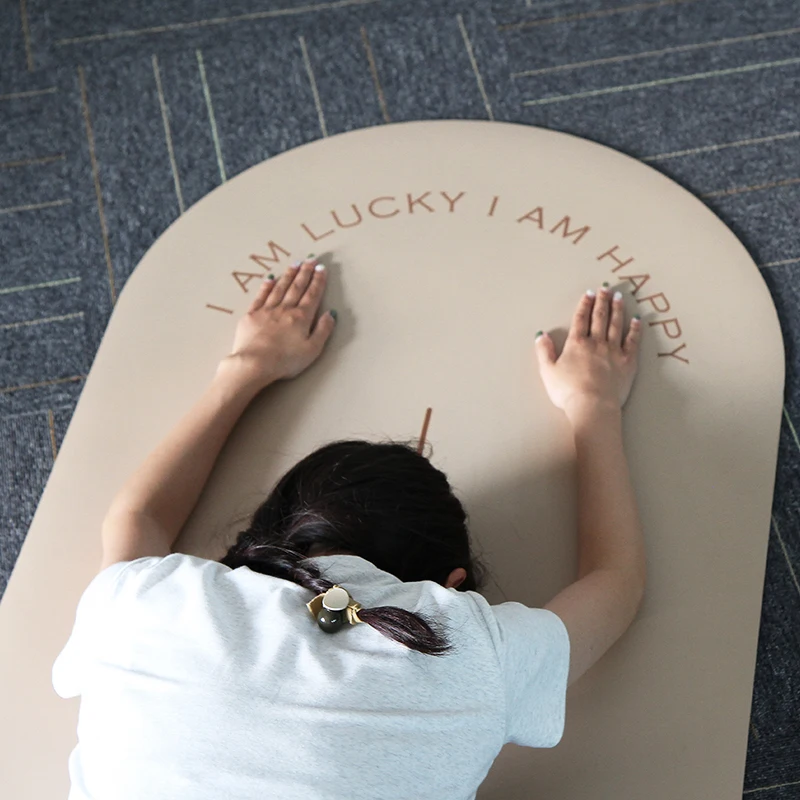 Natural Rubber Yoga Mat Non-slip Laser Logo Mini Eco Friendly Thick Black Customise rainbow Men Kids Pu Oval Miska Brand