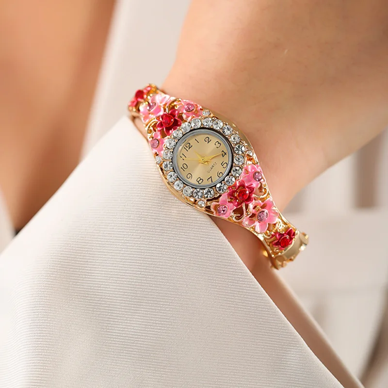 Hot Sales Luxury Diamonds Women\'s Flower Butterfly Dress Watch Round Dial Rhinestone Quartz Bracelet Wristwatch Gifts for Women