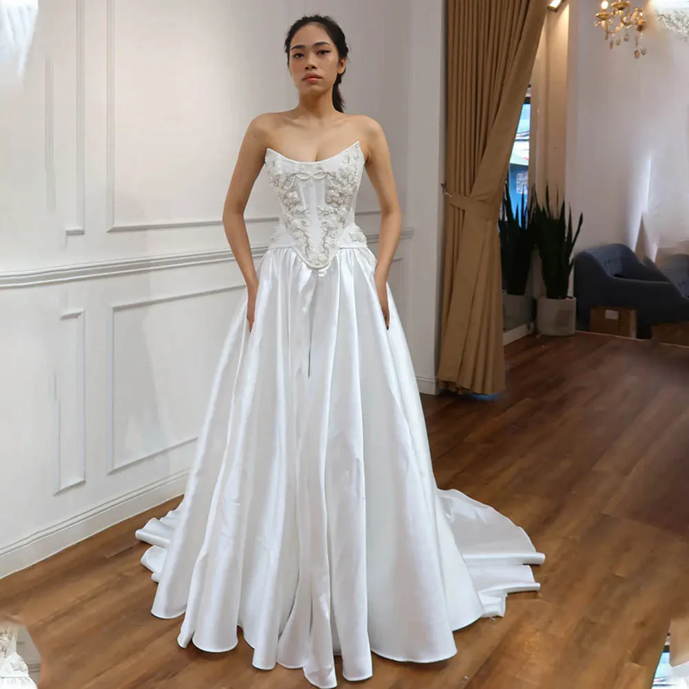 فساتين زفاف شعبية ذات رقبة سكوب مزينة بالدانتيل مكونة من قطعتين مصنوعة حسب الطلب 2026 فيستدو دي نويفال