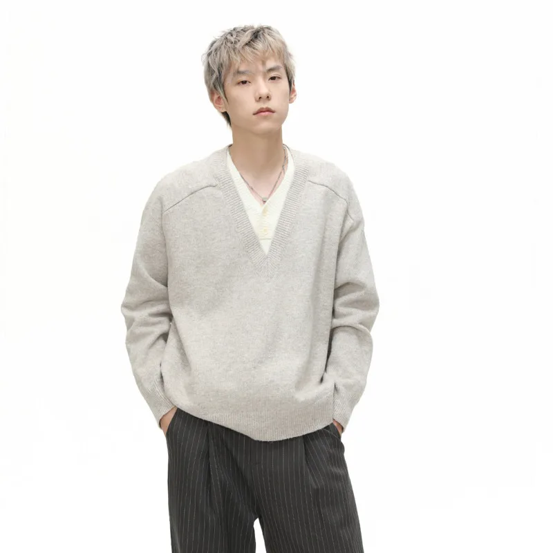 SYUHGFA 2025 Musim Gugur Sweater Pria Gaya Korea Kerah V Desain Kancing Rajut Warna Kontras Model Dua Lapis Palsu Atasan Pria