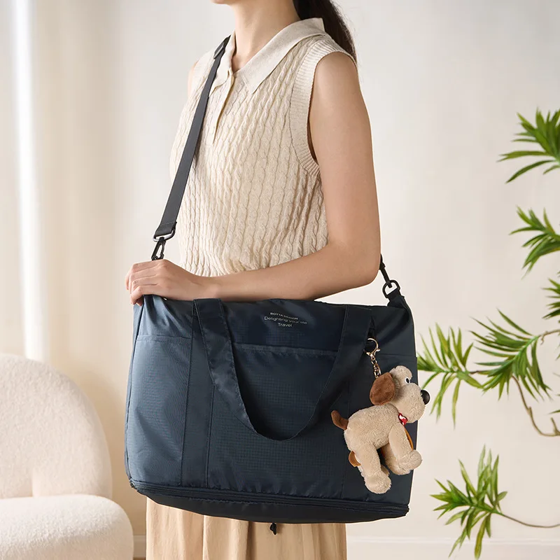 botta-design-large-capacity-travel-bag-fashionable-convenient-storage-bag-lightweight-portable-bag-for-travel-and-business