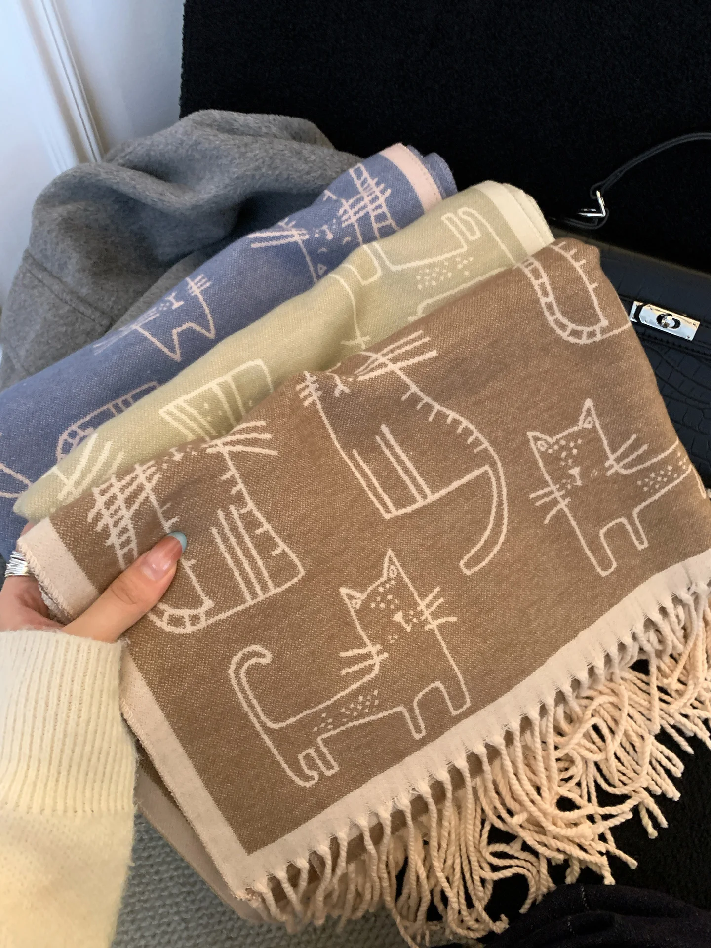 Retro  Tassel Double-Sided Knitted Scarf Women's Autumn Winter New Style Warmth Cold Resistant Versatile Elegance Scarf De...