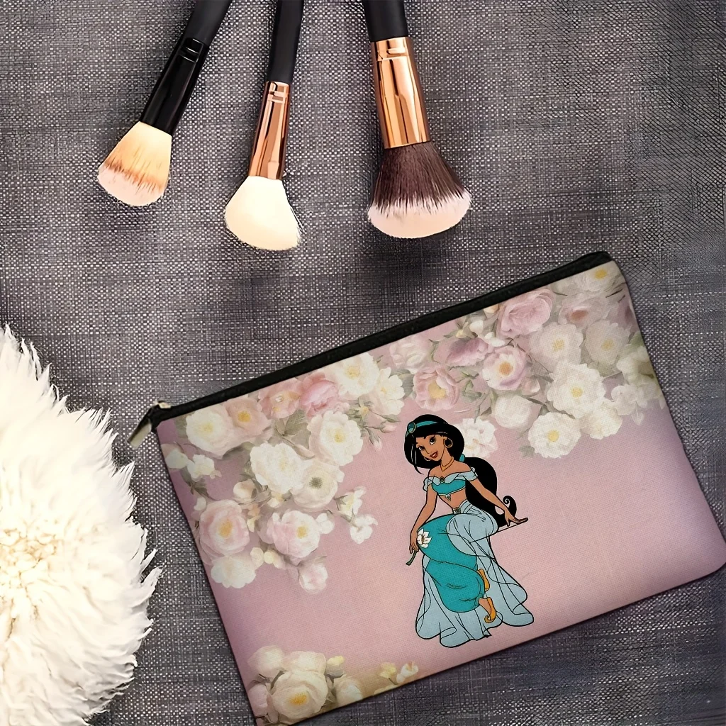 حقيبة مستحضرات التجميل من سلسلة الأميرة قطعة واحدة - بتصميم زهور حية - حقيبة لطيفة متعددة الوظائف بسحاب للنساء، حقيبة تخزين المجوهرات، منظم مثالي بسحاب للسفر - هدية عيد ميلاد ممتعة