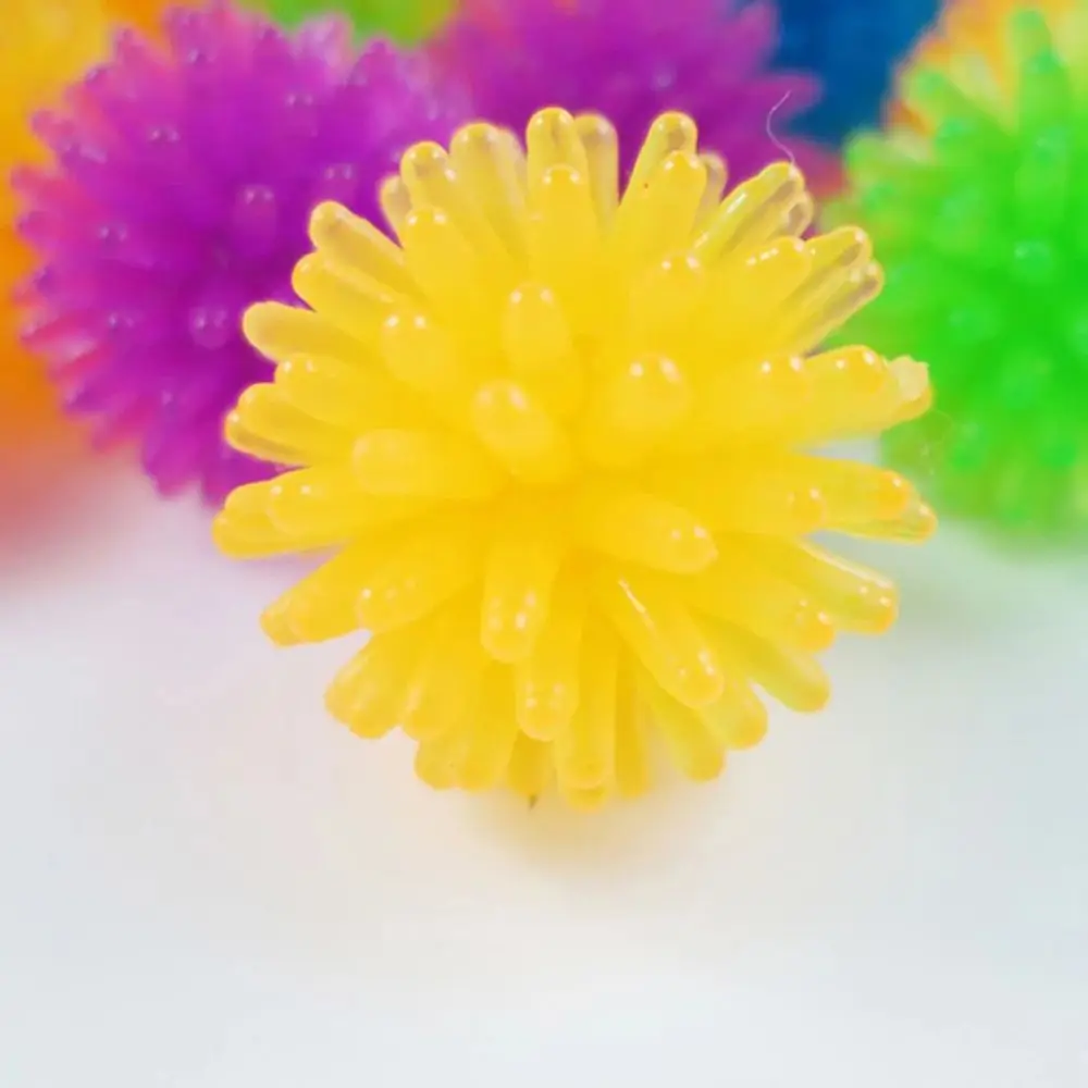 Soft Spiky 2 ซม.TPR Ball Interactive ของเล่นบีบ Ball Fidget ของเล่นยืด Plush Ball Arbutus Ball สัตว์เลี้ยงแมวของเล่น Thorn Ball