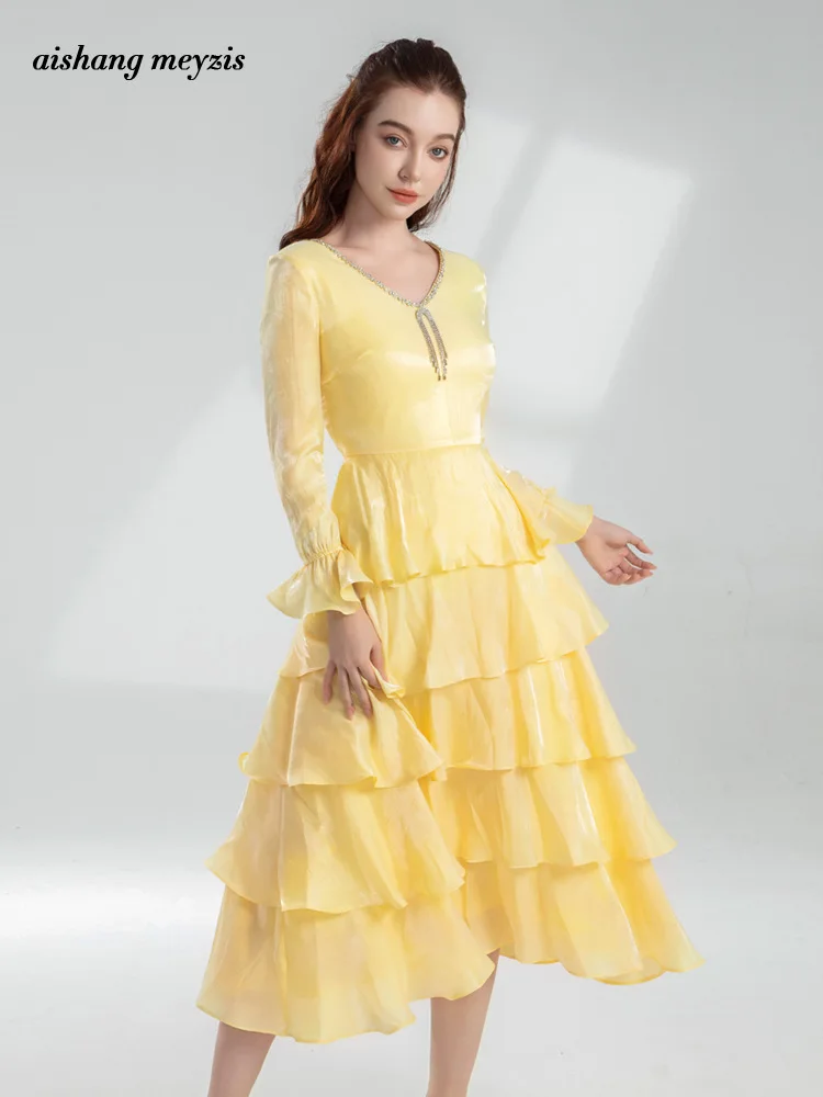 Yellow Design Ball Gown Niche Dress Women 2025 Spring New Diamond V Collar Slim Fit Long Tiered-ruffled Party Formal Prom Dress