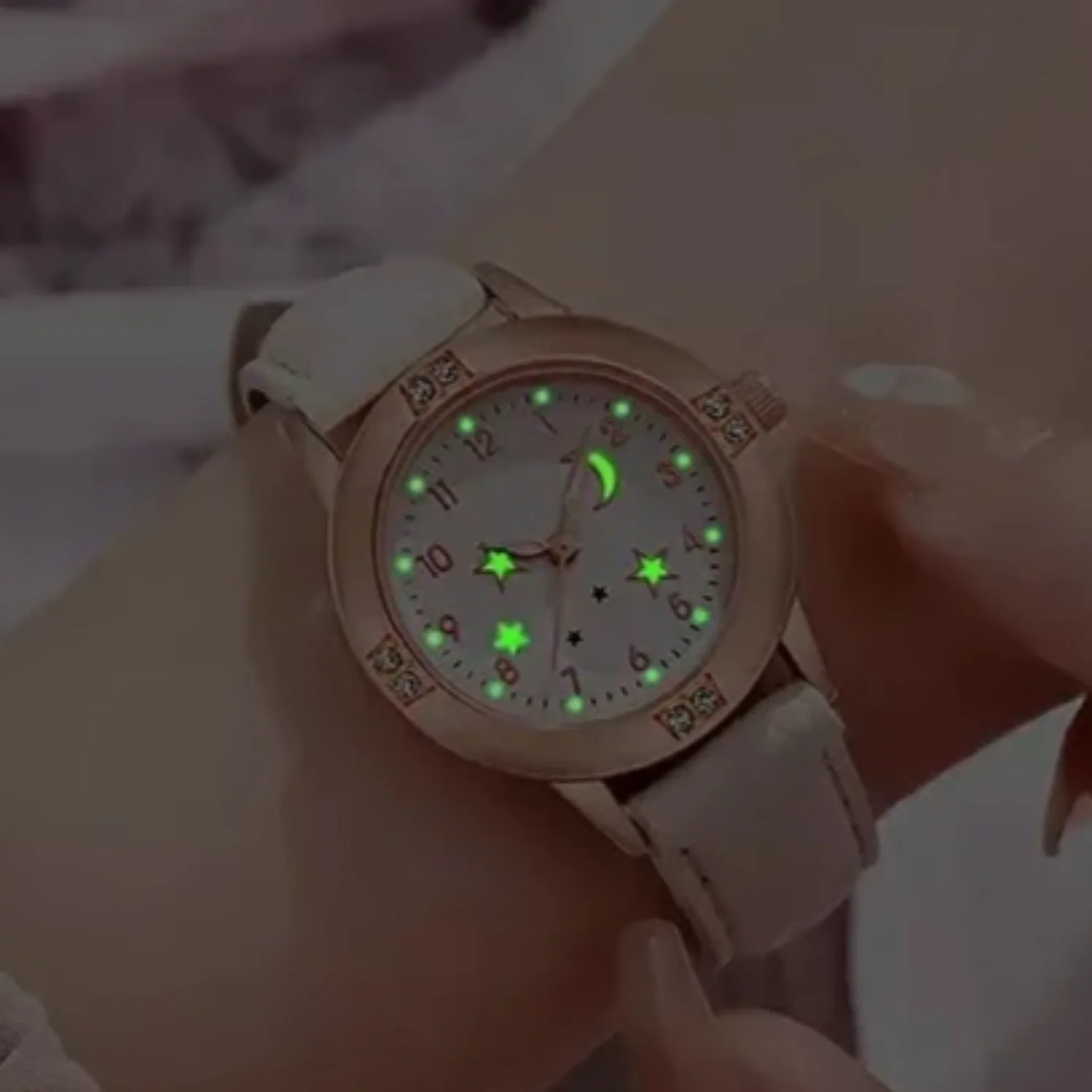 ساعة كاجوال لطيفة على شكل نجمة قمر مضيئة للأطفال للنساء والفتيات ساعة يد نسائية جلدية جديدة كوارتز ساعة Montre فام #5