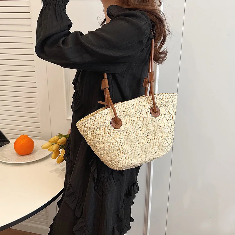 

Brand Hand-woven Handbags Large-capacity Seaside Holiday Shoulder Bags Retro Tote Bags Underarm Bags Fashion Woven Women's Bags