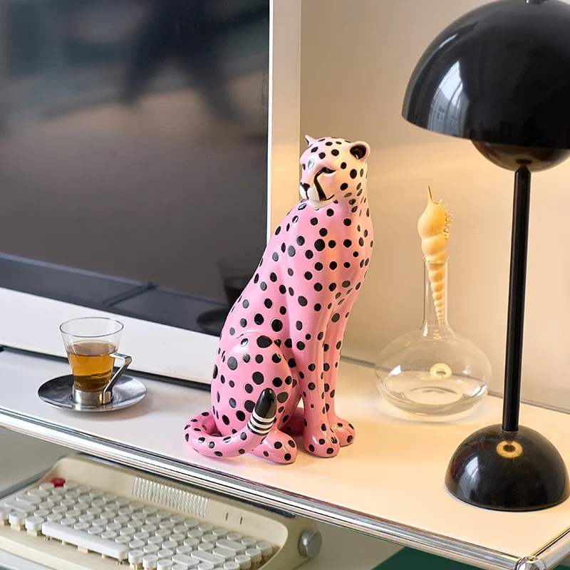 Home Decor Statuette Pink Leopard Ornament Living Room Entrance TV Cabinet Office Desktop Figurine Decoration Customized view 3
