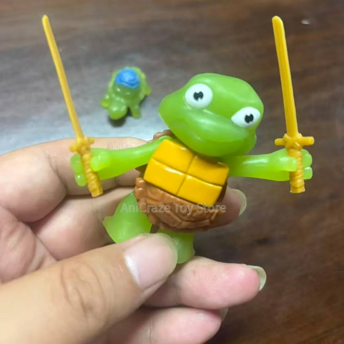 Figur yang Menyala dalam Gelap - Model Kit Power Rangers ulasan dan harga