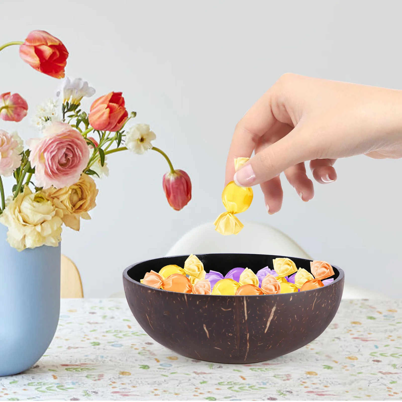 

Natural Coconut Shell Bowl Patterned Inner Wall Candy Container Nuts Holder Decorative Coconut Storage Bowl Eco Friendly