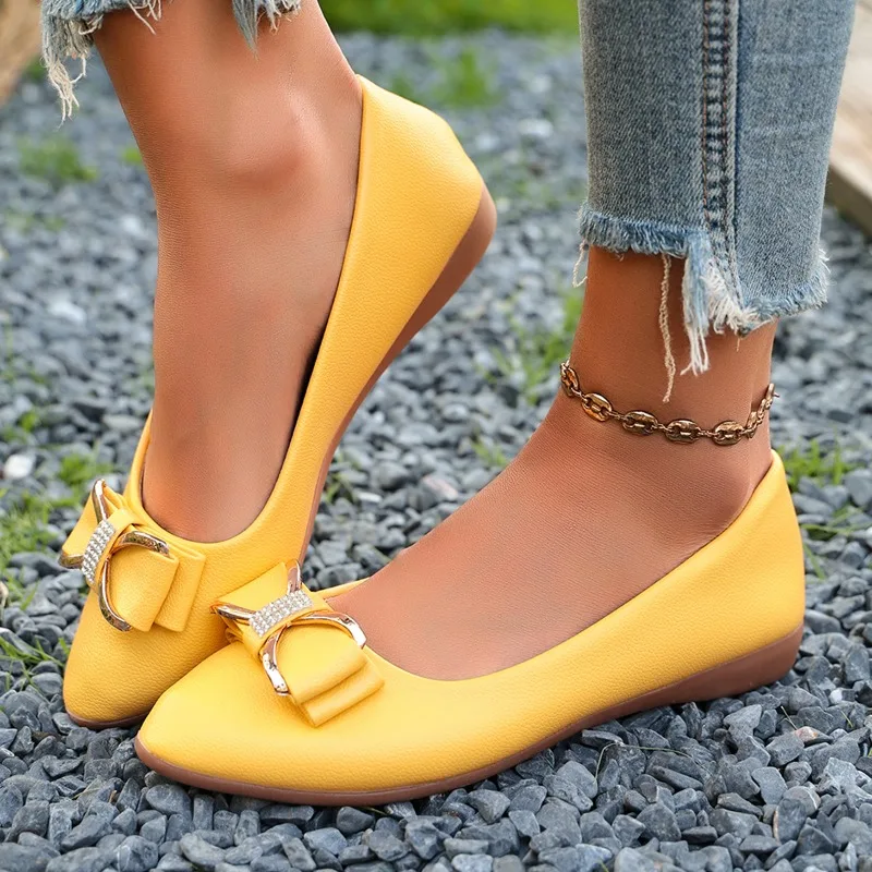 New Metal Decor Simple Style Casual Women's Flats and Loafers 2026 Fashion Solid Shallow Soft Soled Women Shoes Zapatos De Mujer