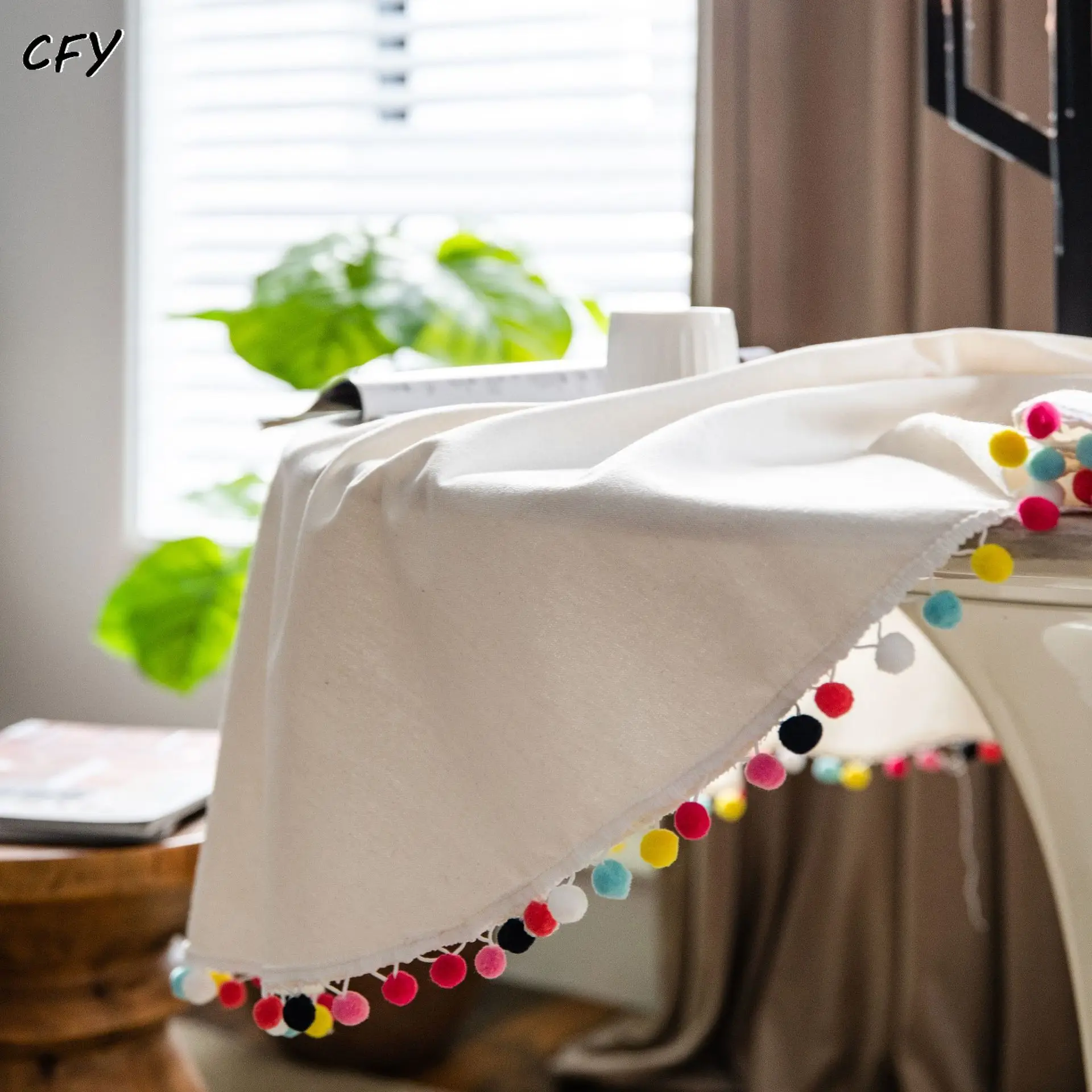 

Cotton Linen American Solid Colored Fur Ball Tassels Thick Round Tablecloth Table Cover Chicken Table Cloth