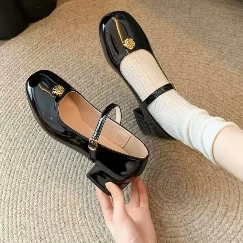 Women Black Patent Mary Jane ShoesRound Toe Rose Metal DecorStrap Block Low Heel Vintage French Daily CommuterLadies Dress Pumps