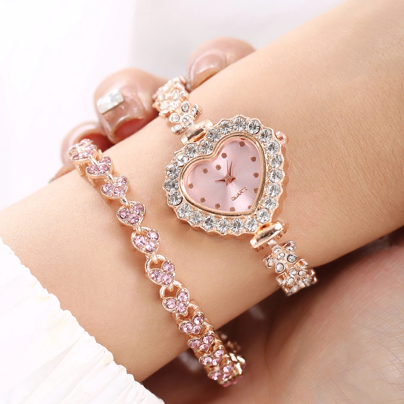 2 pieces/set, ladies\' temperament watch and rhinestone bracelet, heart-shaped dial, the best gift for her