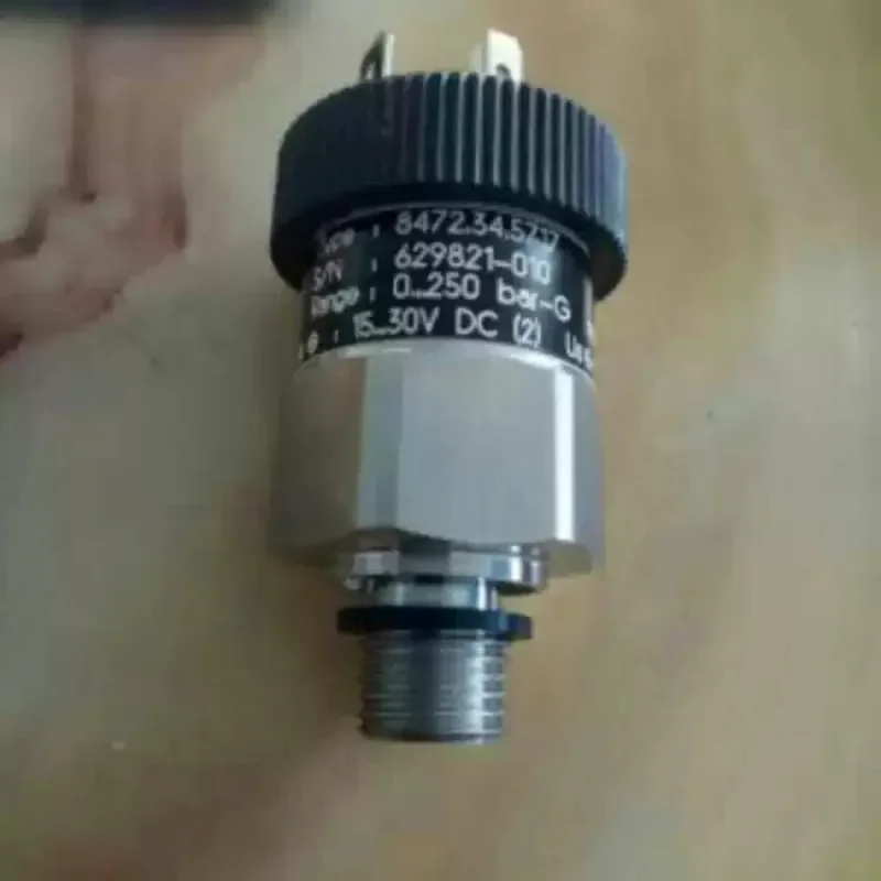 For Hydraulic Pressure Sensor Transducer, 250 Bar, Multiple Voltage Output 0-5V & 0-10V for Injection Molding Machine