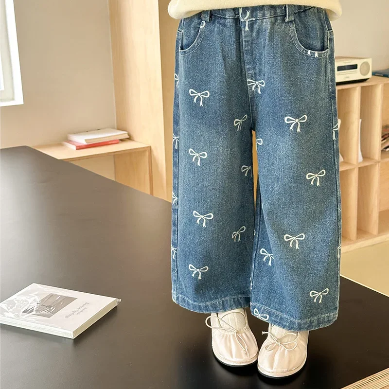 Baby Girl Pants New Girls Straight Leg Fashion Comfort Jeans Fall 2024 Full Print Bow Loose Jeans Durable Comfort Casual Bottom