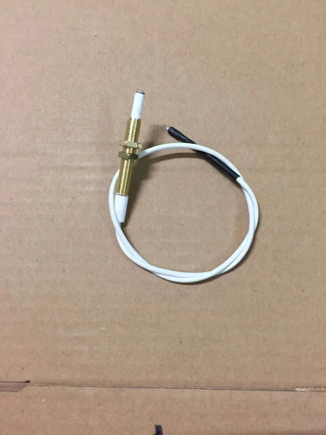 

Universal Gas Stove Igniter Copper Sensor Ignition Needle with Wire for Built-in Gas Cooktop Repair Parts