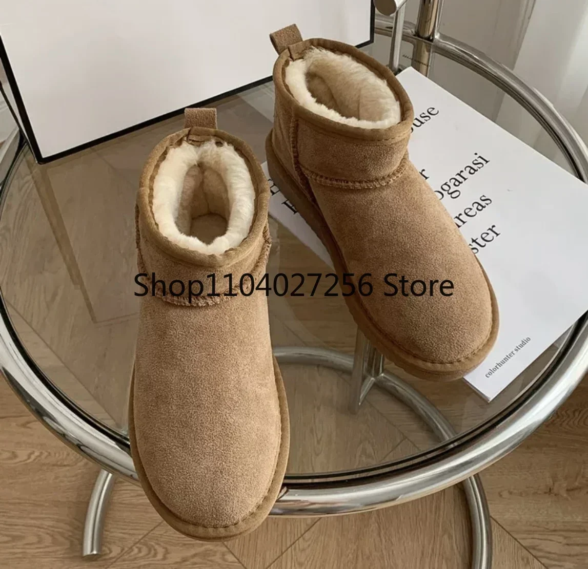 Botas de nieve de piel de oveja auténtica para mujer, zapatos de corte bajo, súper Mini, otoño e invierno, novedad de 2024