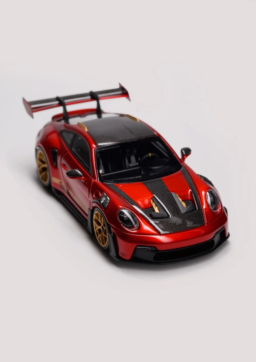 

Fuelme 1:64 911 GT3RS 992 Singapore-exclusive Red New Limited Edition Resin simulation car model ornament