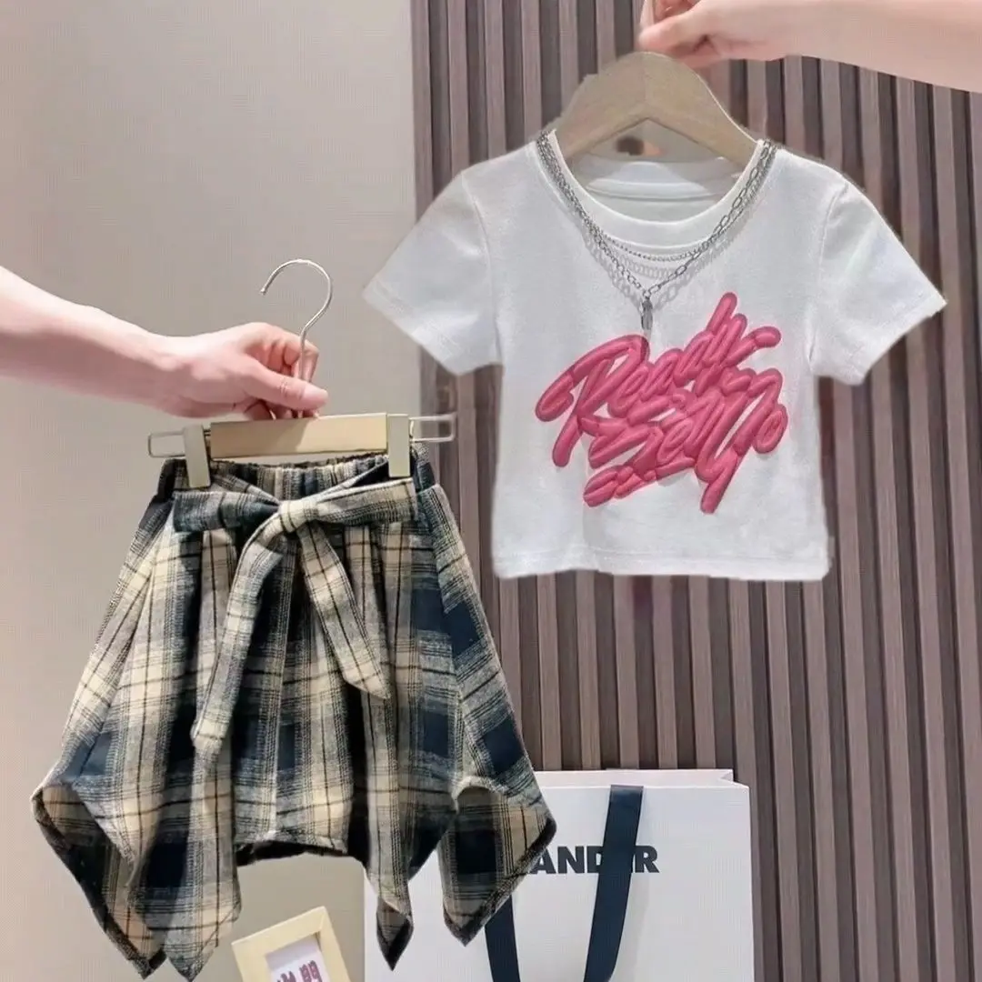 

2025 new children's stylish T-shirt+half skirt two-piece set 3-12Y Girls' summer short sleeved set