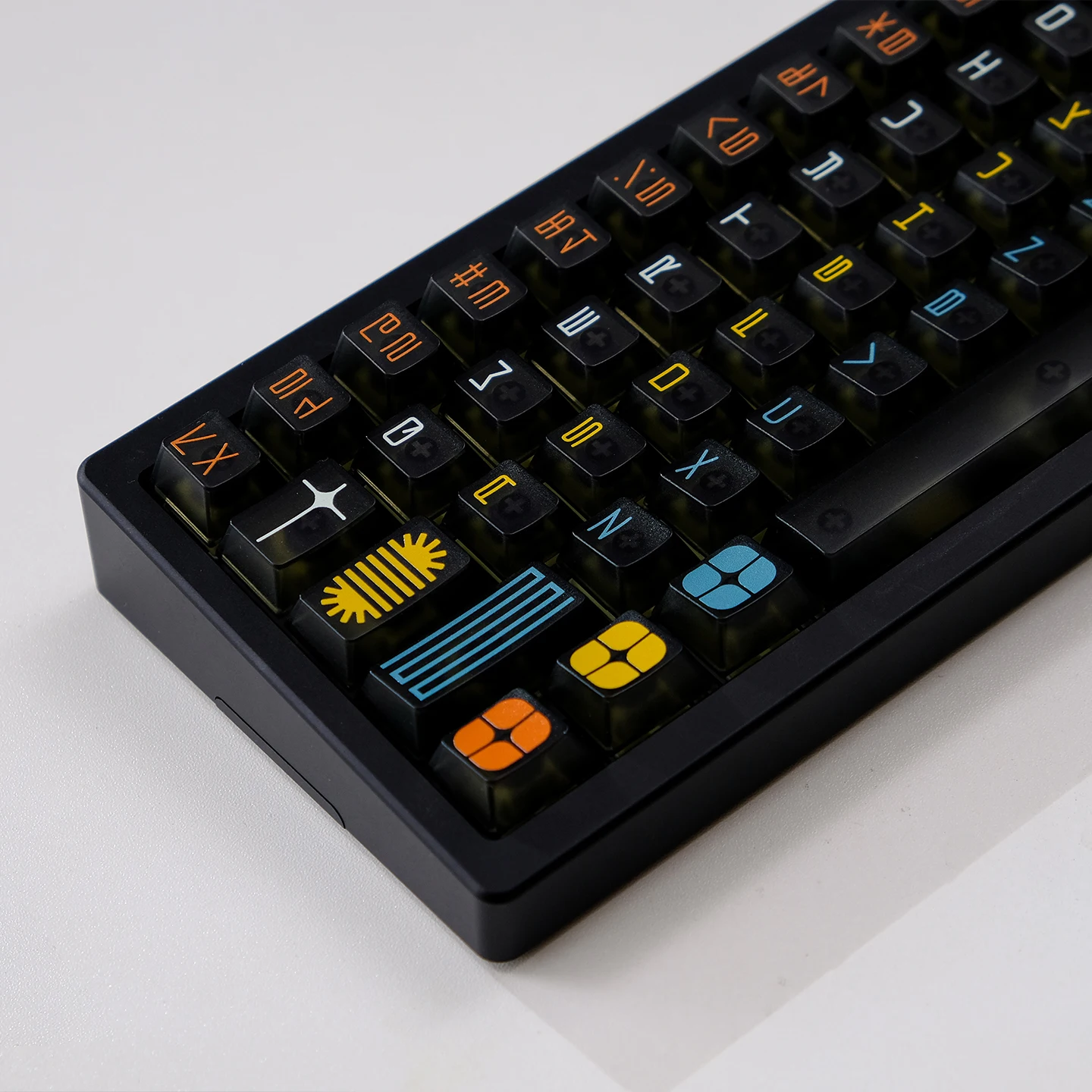 EXPO Keycaps 122 Keys Black Comic Cherry Profile Transparent Keycaps For MX 61/68/87/96/104 Mechanical Keyboard