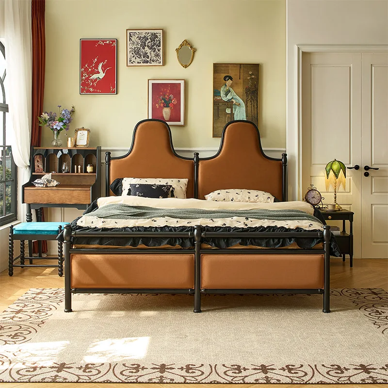 

French retro bed medieval brown bed 180x200 solid wood backrest double bed