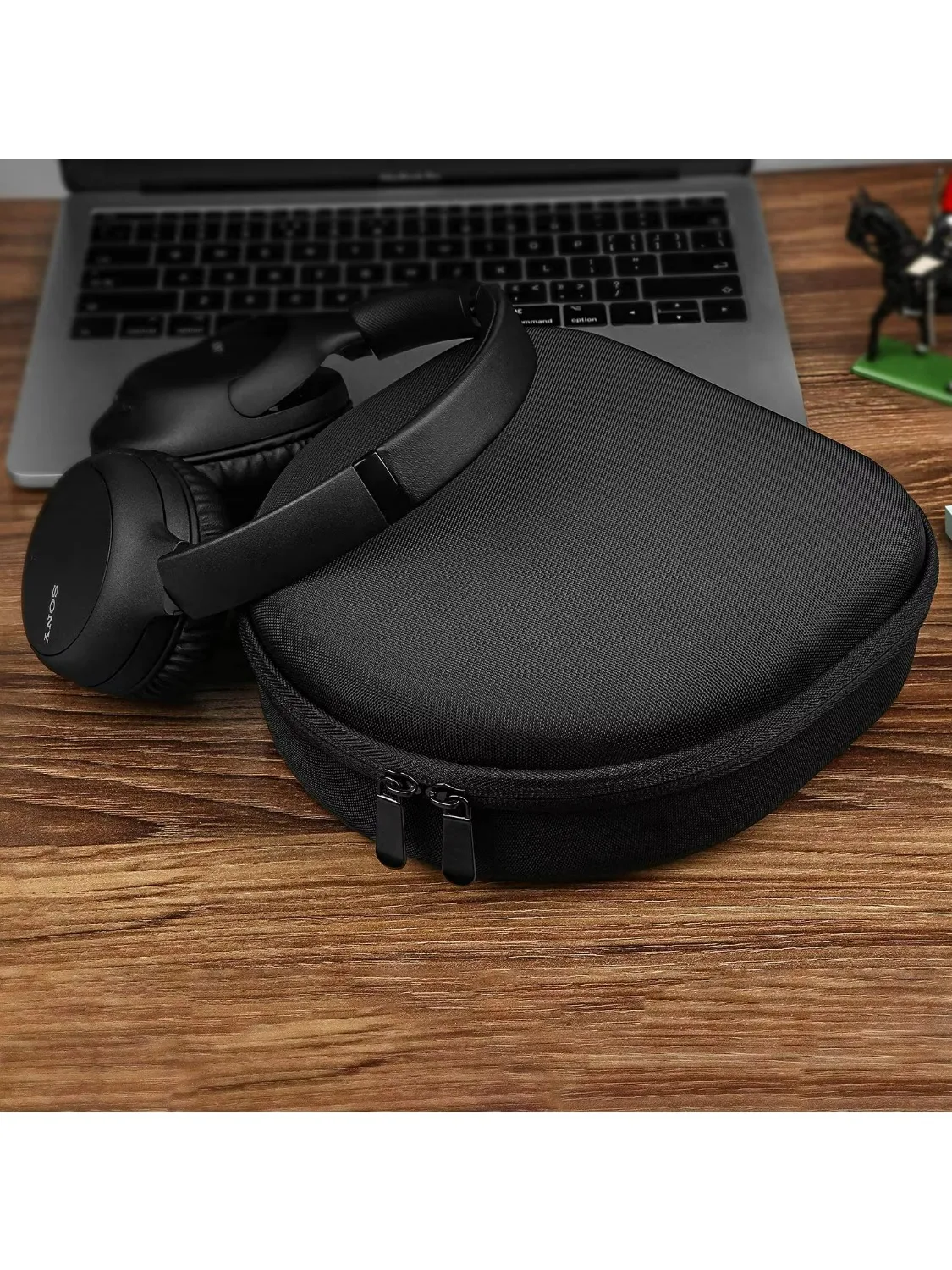 Twarde etui Yinke na słuchawki Sony WH-CH700N, CH710N, CH720N oraz słuchawki Edifier W830NB – ochronne etui podróżne, torba do przechowywania z materiału EVA. — zdjęcie produktu 7