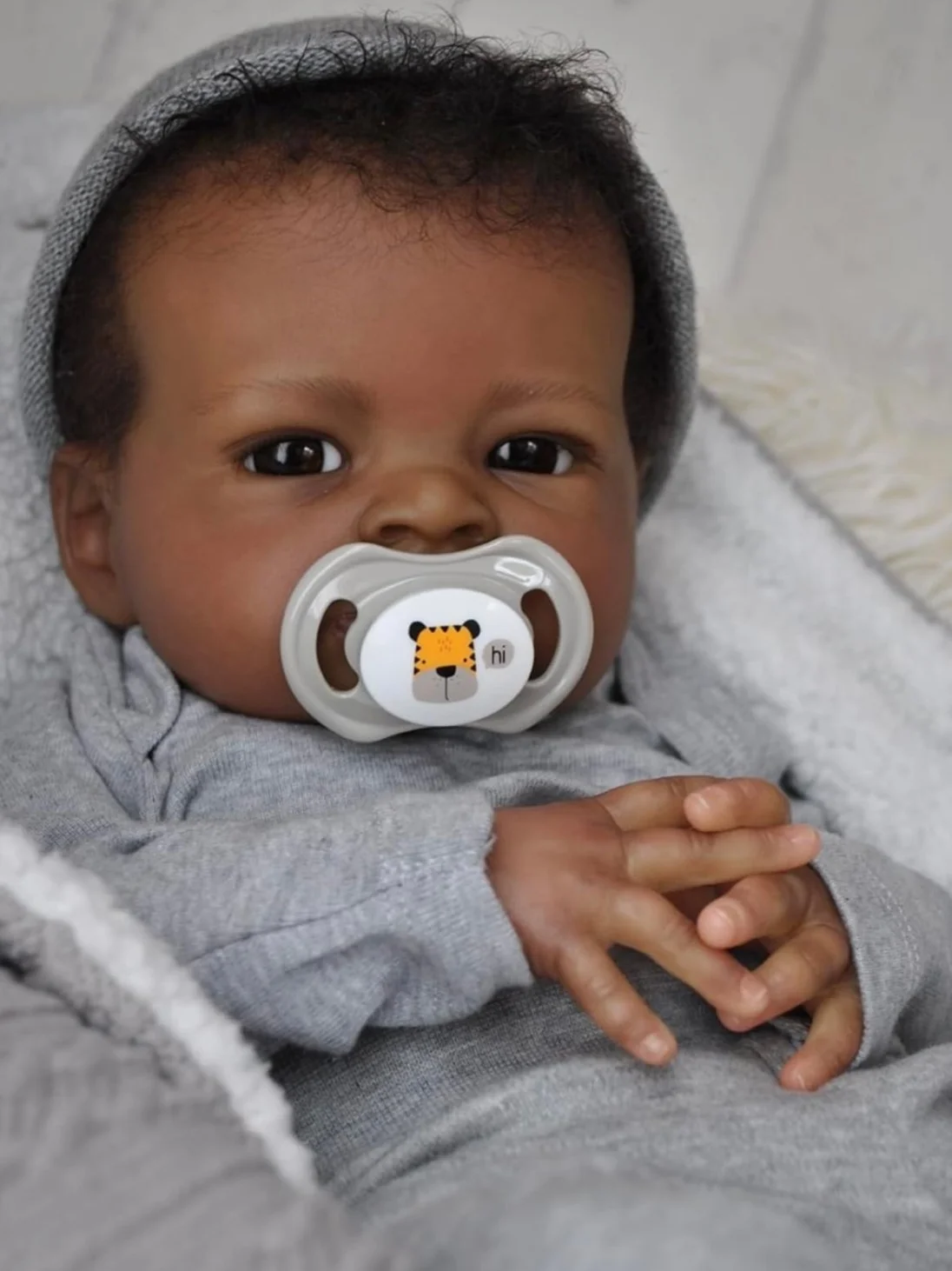 19 นิ้วผิว Lanny Bebé Reborn ตุ๊กตาทําด้วยมือทาสีแอฟริกัน Reborn ทารก Rooted ผมตุ๊กตาของเล่น Muas Para Niñas