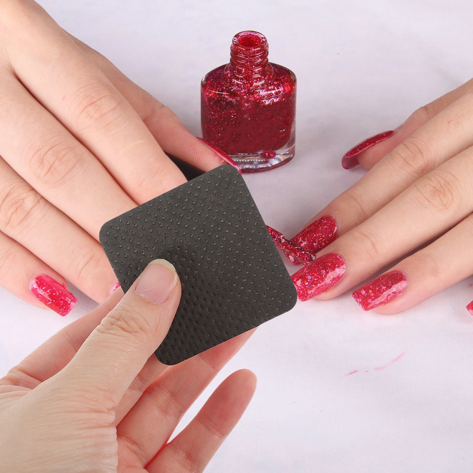 

600pcs Square Cleaning Cotton Pads Lint Free Wipes for Nail Polish Remover Gel Nails Acrylic Travel Size Safe Absorbent