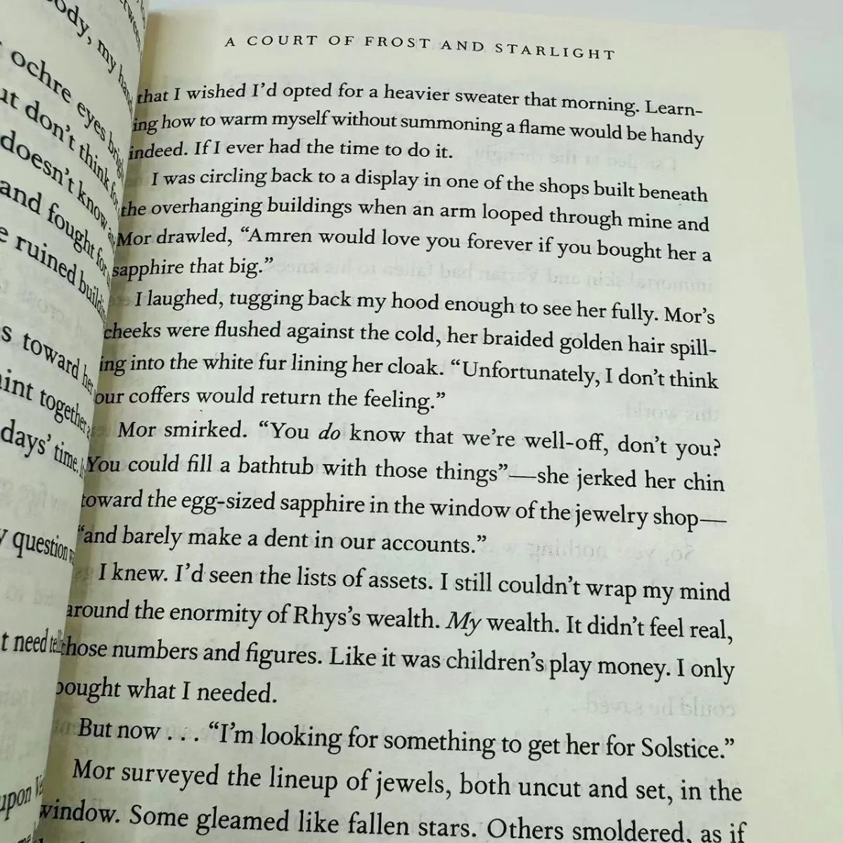 A Court of Thorns and Roses Paper, 5 volumes in a box, plain packaging