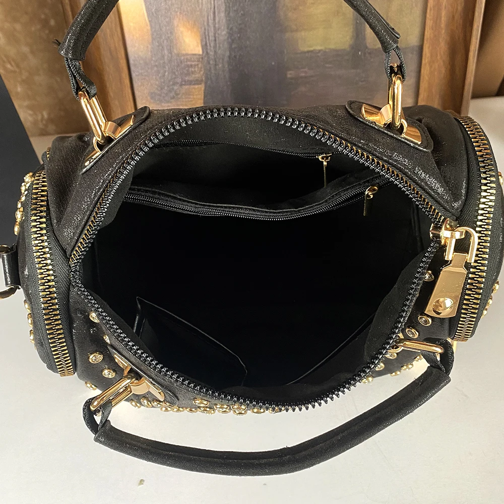 Women's High-End Fashion Trend Diamond Studded Punk Style Crossbody Handbag Large Capacity for Commuting