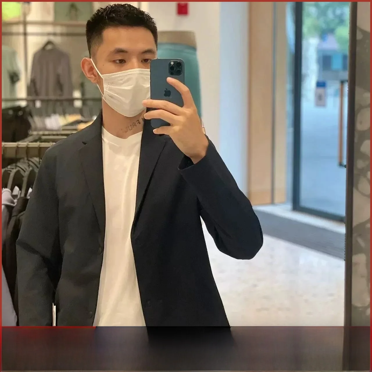 

Легкий ветрозащитный водостойкий 3D индивидуальный мужской повседневный костюм Jaet против морщин осеннее двубортное пальто