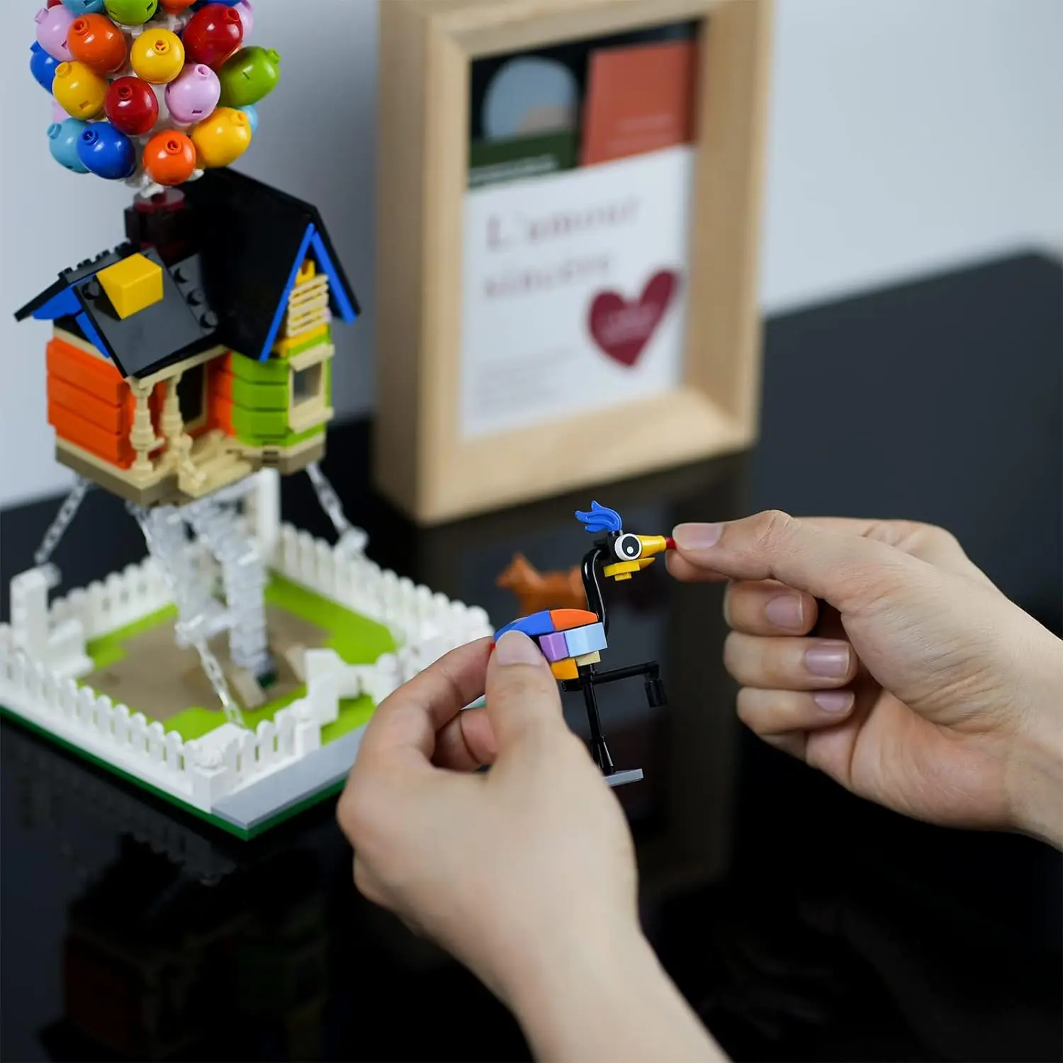686PCS DK7025 ใหม่ฟิล์มCity Flying House Building BlocksอิฐCreative Expert StreetฉากVillaชุดประกอบของเล่นเด็กของขวัญ