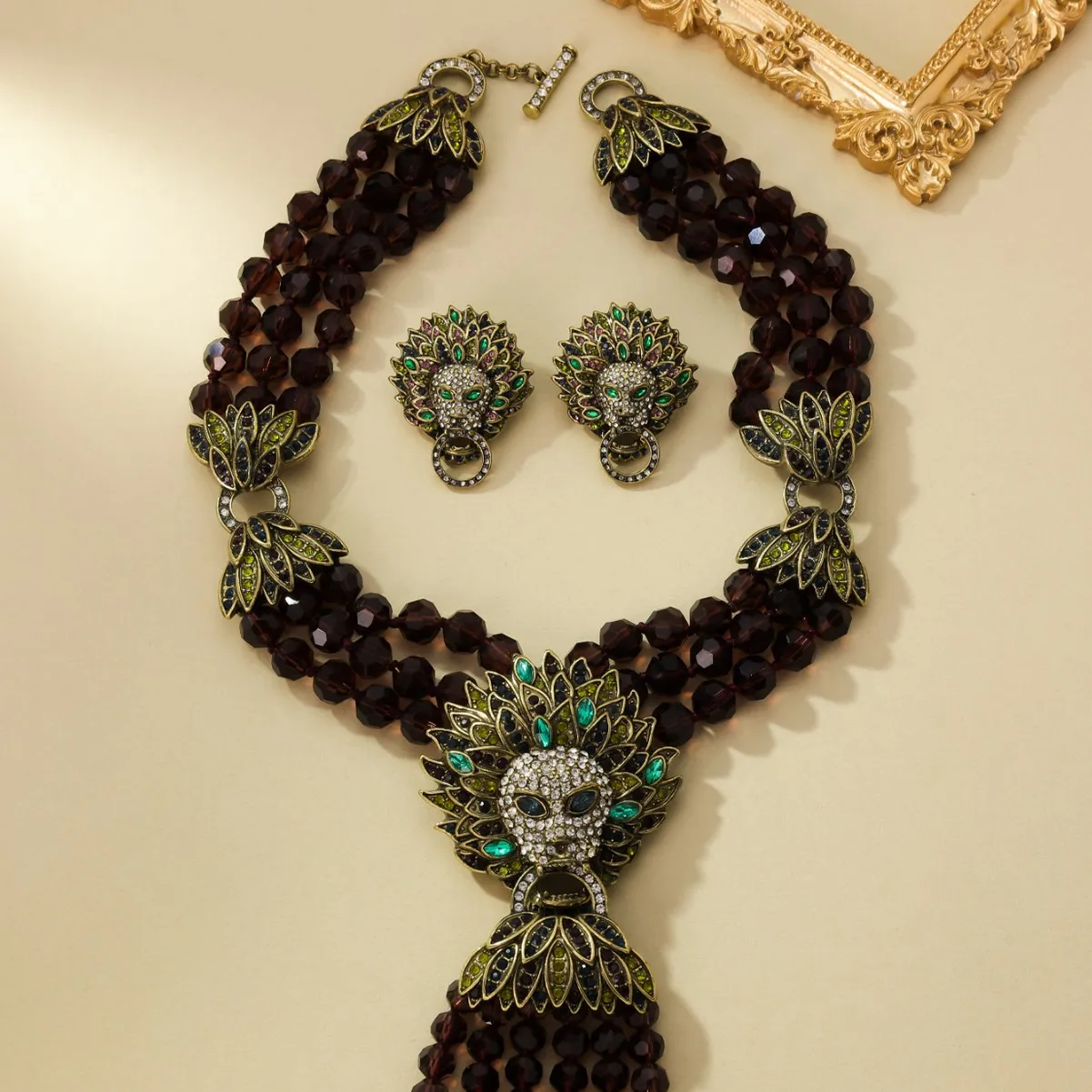 

Medieval Vintage Court Vintage Full Inlaid Lion Head Heavy Industry Multi-layer Fringed Necklace Earrings Set