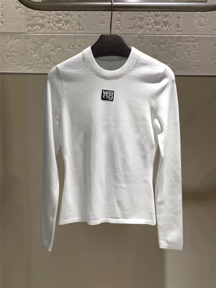 เสื้อถักไหมพรมทรงกลม แขนยาว ลายตัวอักษร สำหรับผู้หญิง ฤดูใบไม้ผลิ 2025 ทรงพอดีตัว ใส่สบาย ผลิตจากไนลอน เหมาะสำหรับใส่ไปทำงาน