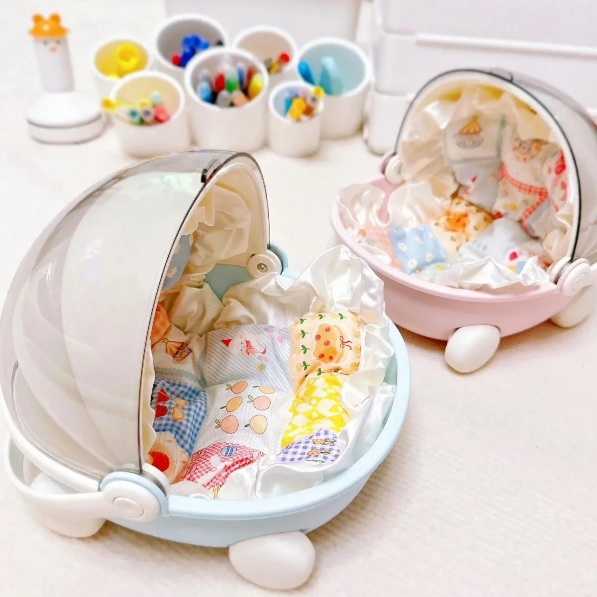 

Doll Bed Baby Stroller Storage Box with Mat Space Module Doll Sleep Cradle Cart Dolls Bed ，Desktop storage box