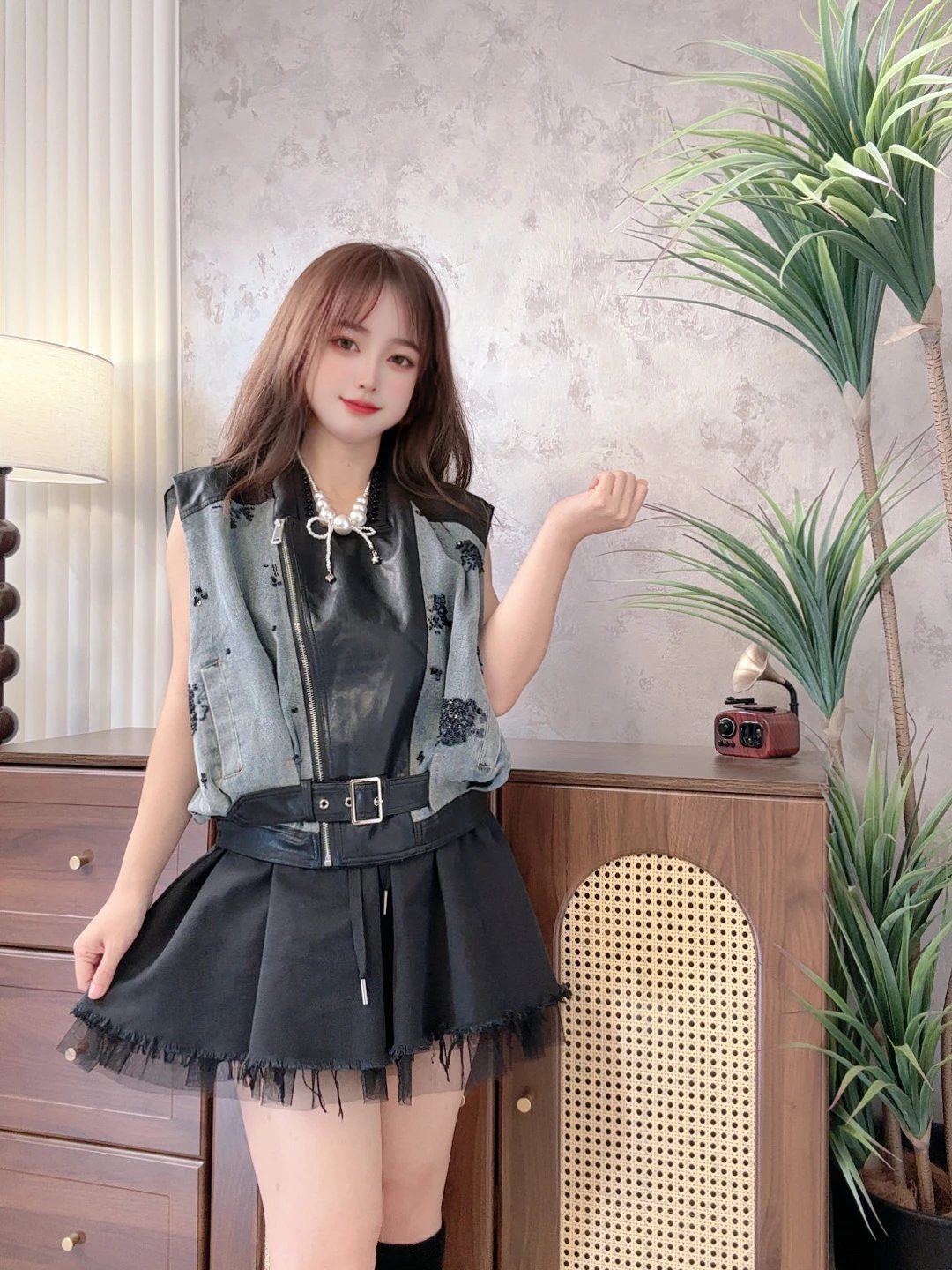 

Свободный повседневный однотонный модный женский жилет на молнии для любого сезона, осень 2025, для работы и повседневной носки