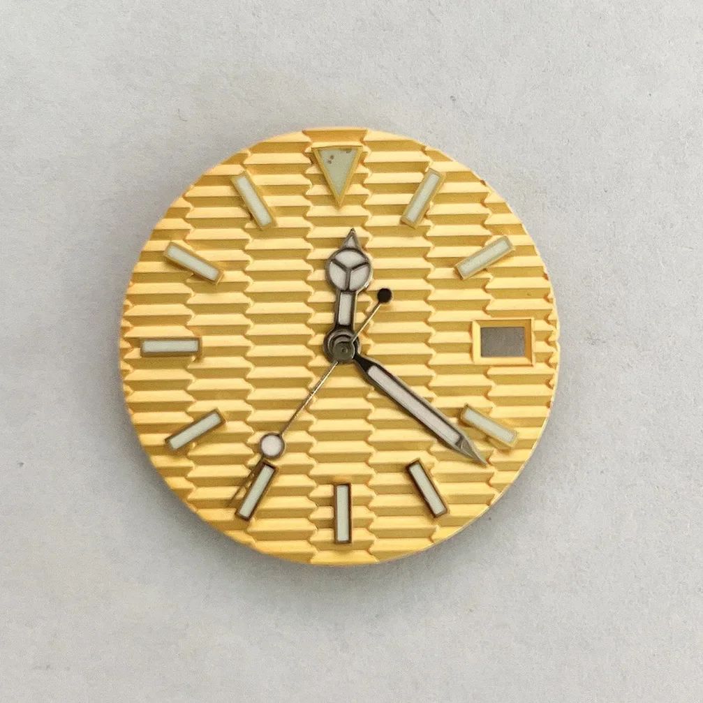 Quadrante nero/verde/giallo/bianco/blu con puntatori argento per accessori per orologi con movimento automatico NH35A Set di lancette con quadrante NH35 fai da te