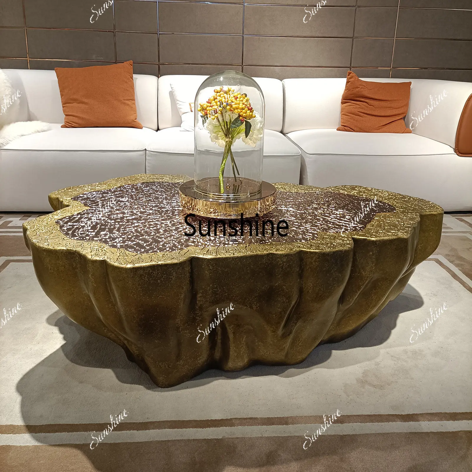 

Light luxury high-end sense solid wood metal old craft coffee table