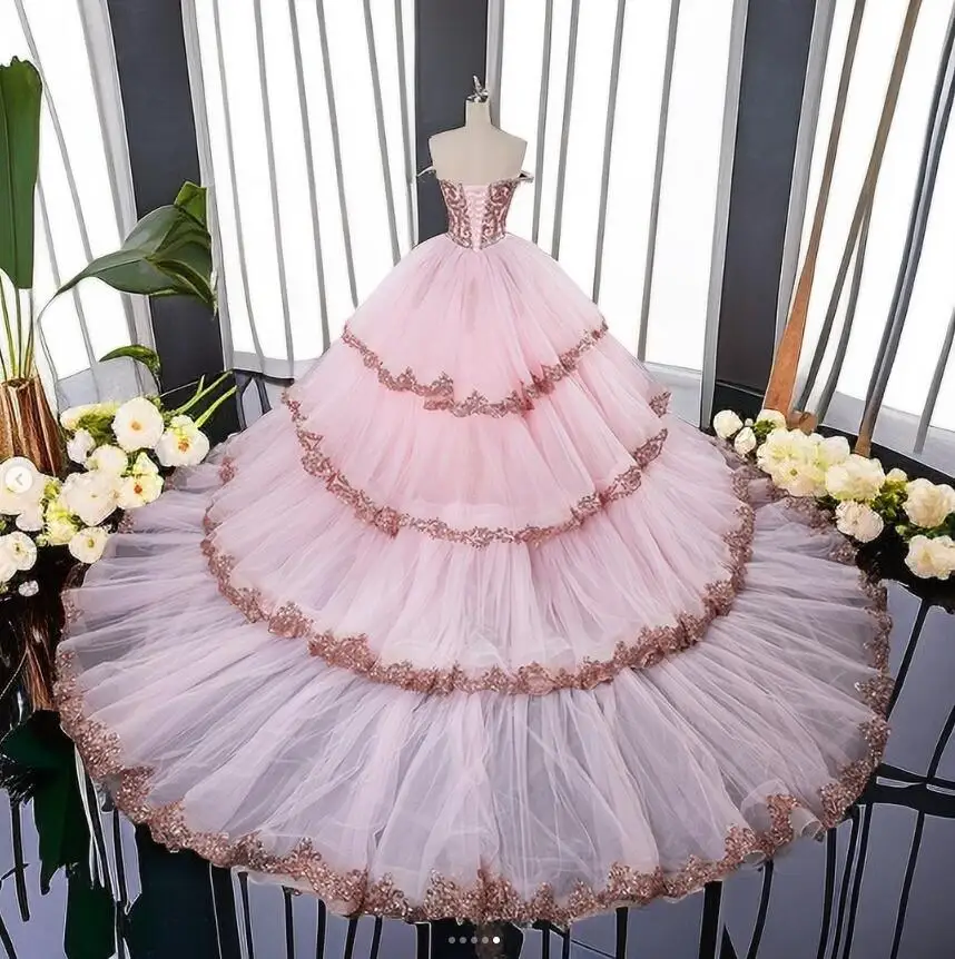 Vestidos de Quinceañera de cola de la capilla rosa, apliques de lentejuelas de Gillter, corsé de princesa con hombros descubiertos, vestido de baile de graduación, 15 años