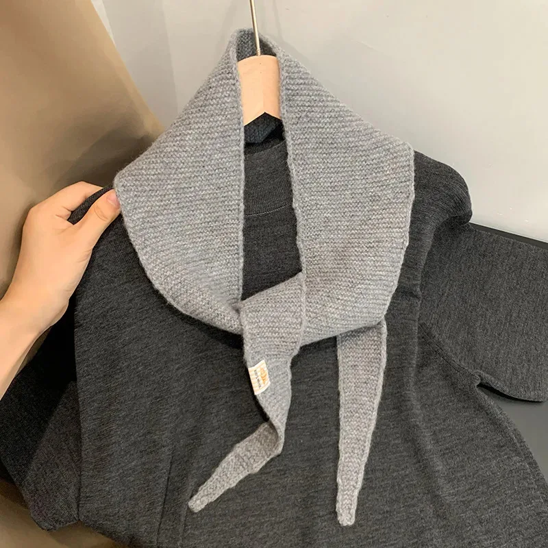 المرأة أزياء الصوف مثلث وشاح بلون لينة شتاء دافئ سيدة شال الصوف شرابة بطانية باندانا نمط