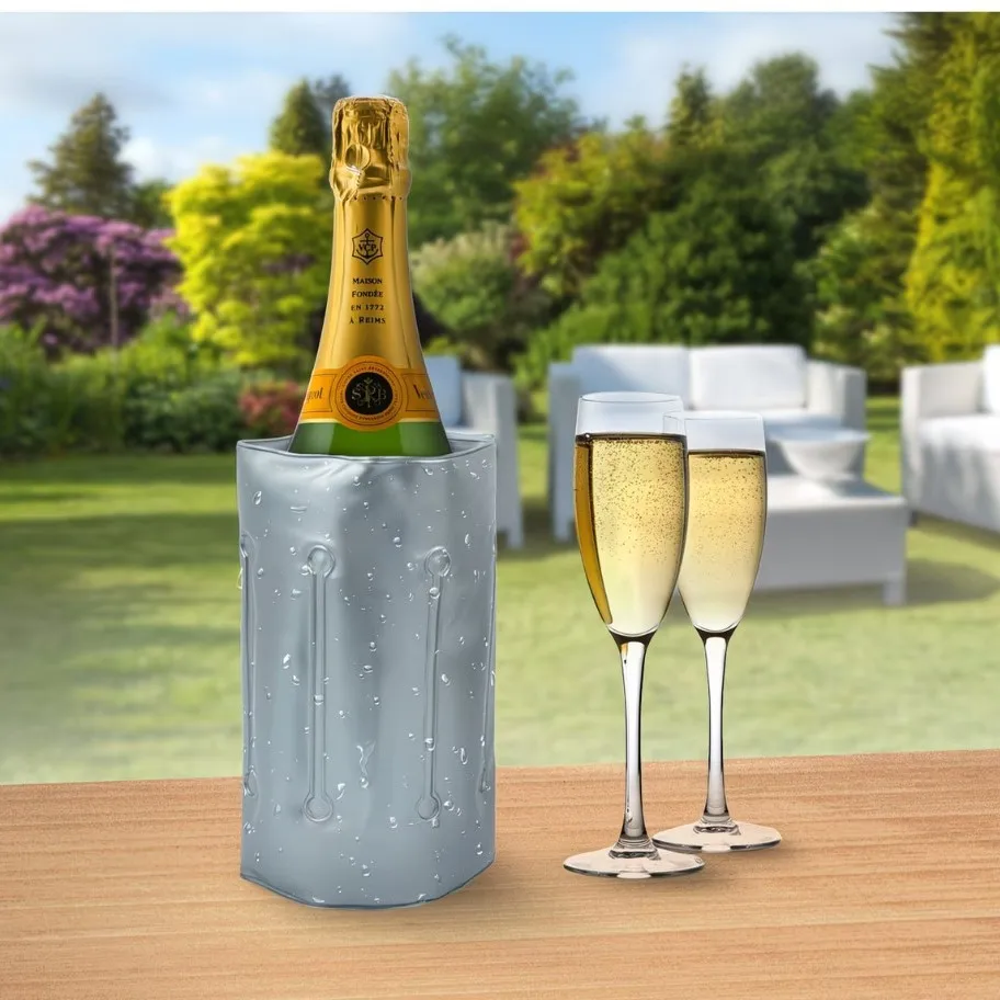 A Reusable Grey Insulated Wine Cooler Bag That Fits Most Bottles, Keeping The Wine Cool And Fresh. These Quick-Cooling Pvc Bever