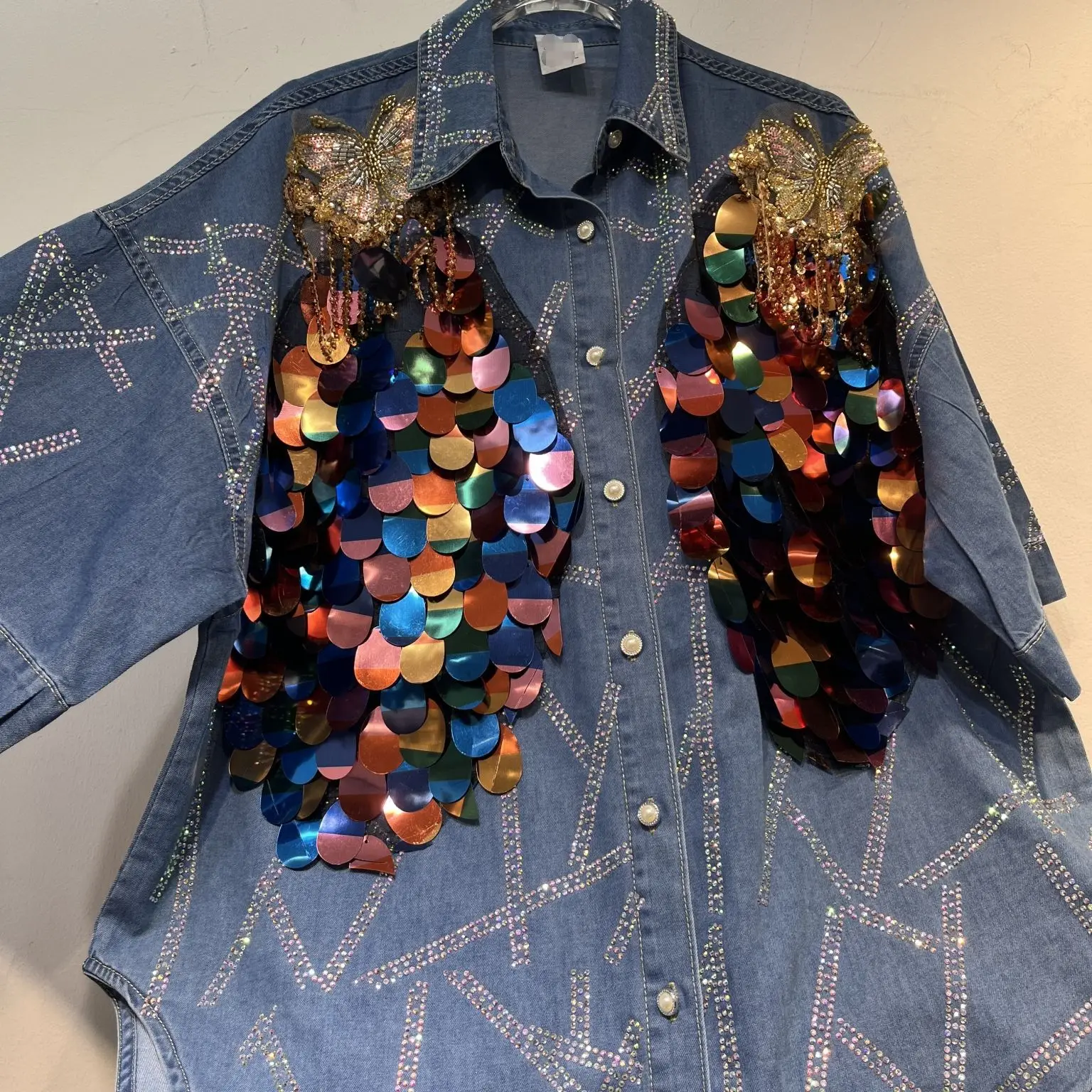 

Europe Fashion Women Two-piece Set Shiny Sequins Beading Loose Short Sleeve Shirt Top + Elastic Waist Knee-length Denim Pants