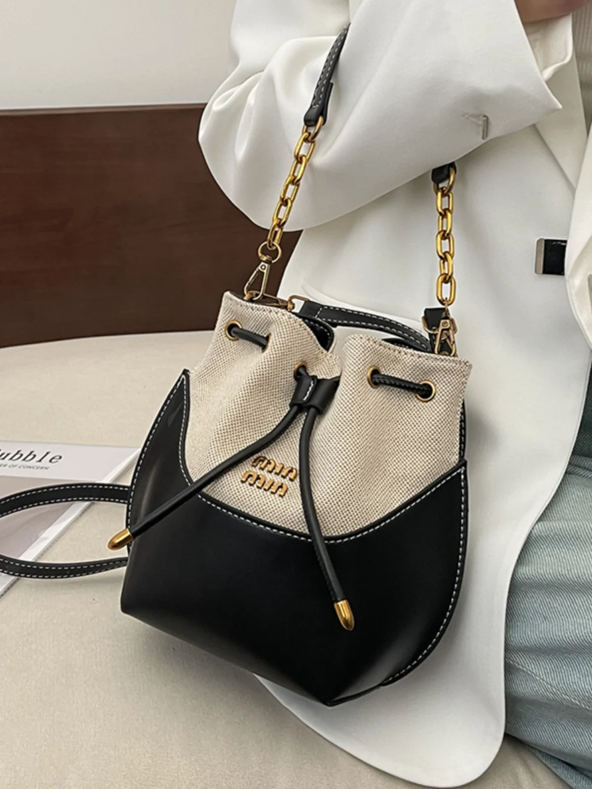 Niche design stitching handbag 2025 spring and autumn luxury new small bag all-match one-shoulder messenger bucket bag women