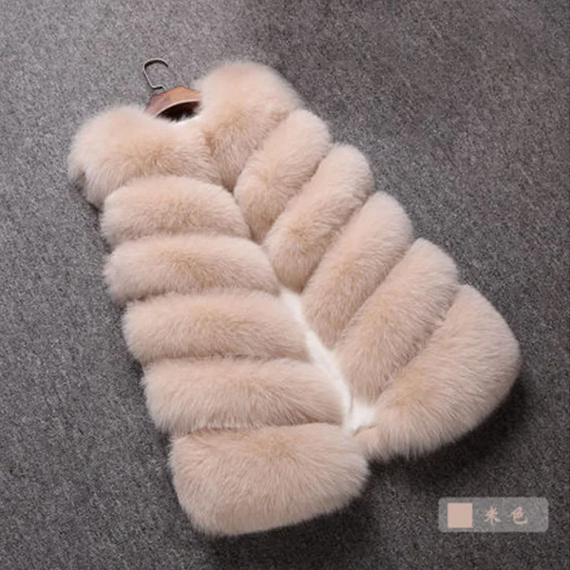 Eine neue pelzige Pelzweste im koreanischen Stil mit einem mittellangen Patchwork-Design. Ein Bestseller für Frauen