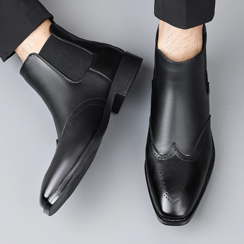 Winter Brand New Men's Round Toe Casual Chelsea Boots Autumn Retro Fashion Men's Comfortable Foot Set Carved High Top Boots