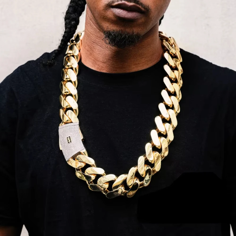 

Chunky Cuban Link Chain Necklace 18K Gold Plated - 20mm Miami Hip Hop Choker Custom Jewelry for Men Women