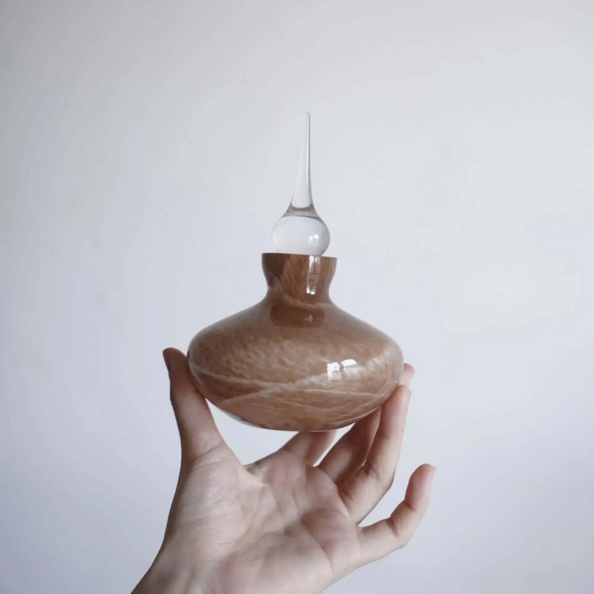 Perfume bottle aromatherapy diffuser bottle model room bedside ornament small vase