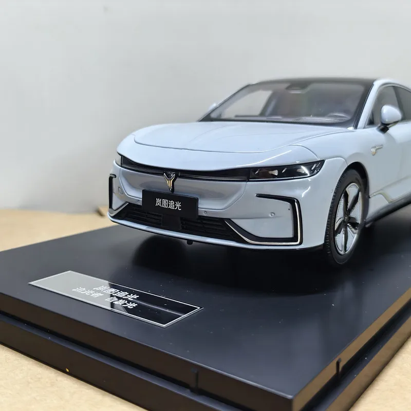 

Коллекционная модель автомобиля Voyah 1:18 масштаба, оригинальная заводская, из сплава Zhuiguang, с настраиваемым номерным знаком, для коллекционеров